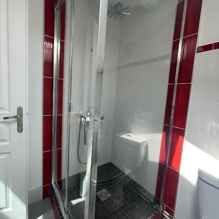 Apartment Climatise Centre-ville De Dans Comble 4 Couchages Narbonne